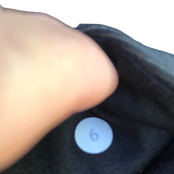 Lululemon Ladies Crops - Picture 5 of 5